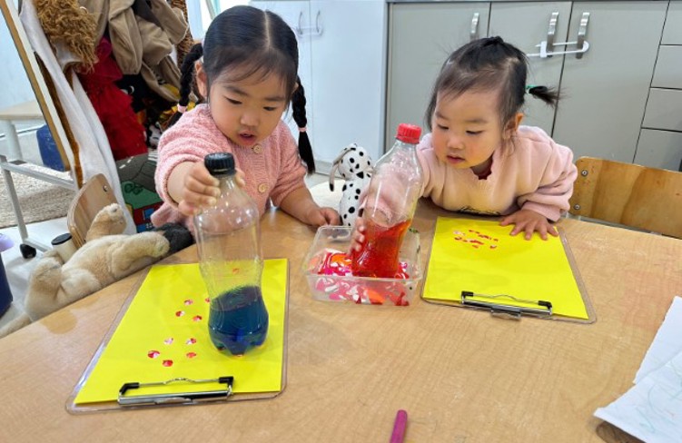 Chinese Language Week (Small)