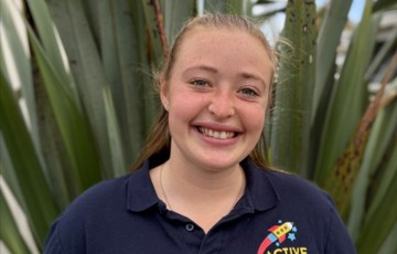 STAFF PHOTO Dianie (Small)