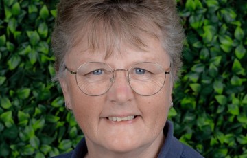 Michelle Hughes (Small)